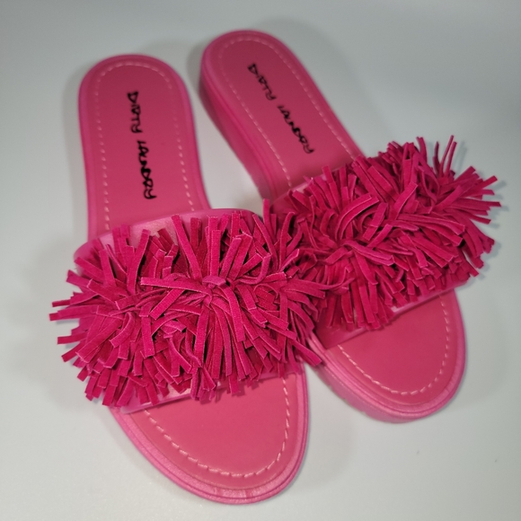 Dirty Laundry Fringe PomPom Slides Bright Pink Sandals Womens Shoes Size 6 36.5 - Picture 1 of 9